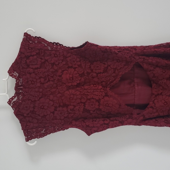 H&M Burgundy Lace Cocktail Dress - Picture 4 of 7